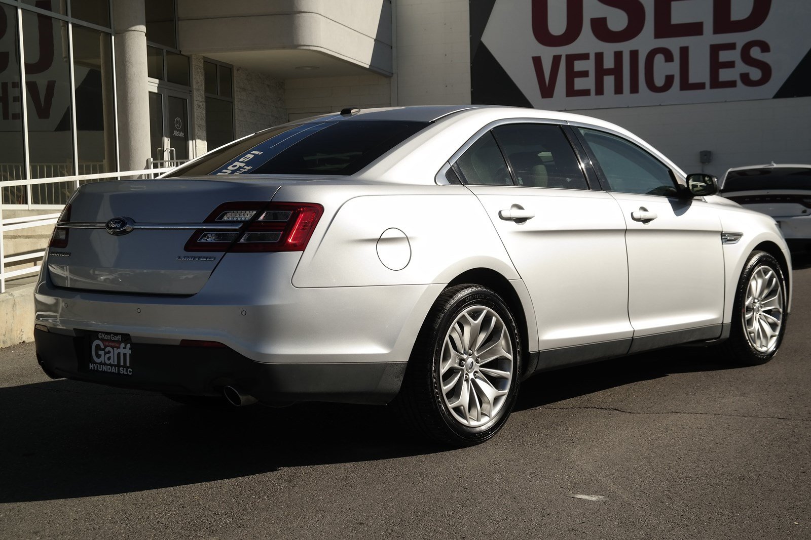 Pre-Owned 2014 Ford Taurus Limited 4dr Car in Salt Lake City #2YU2456A