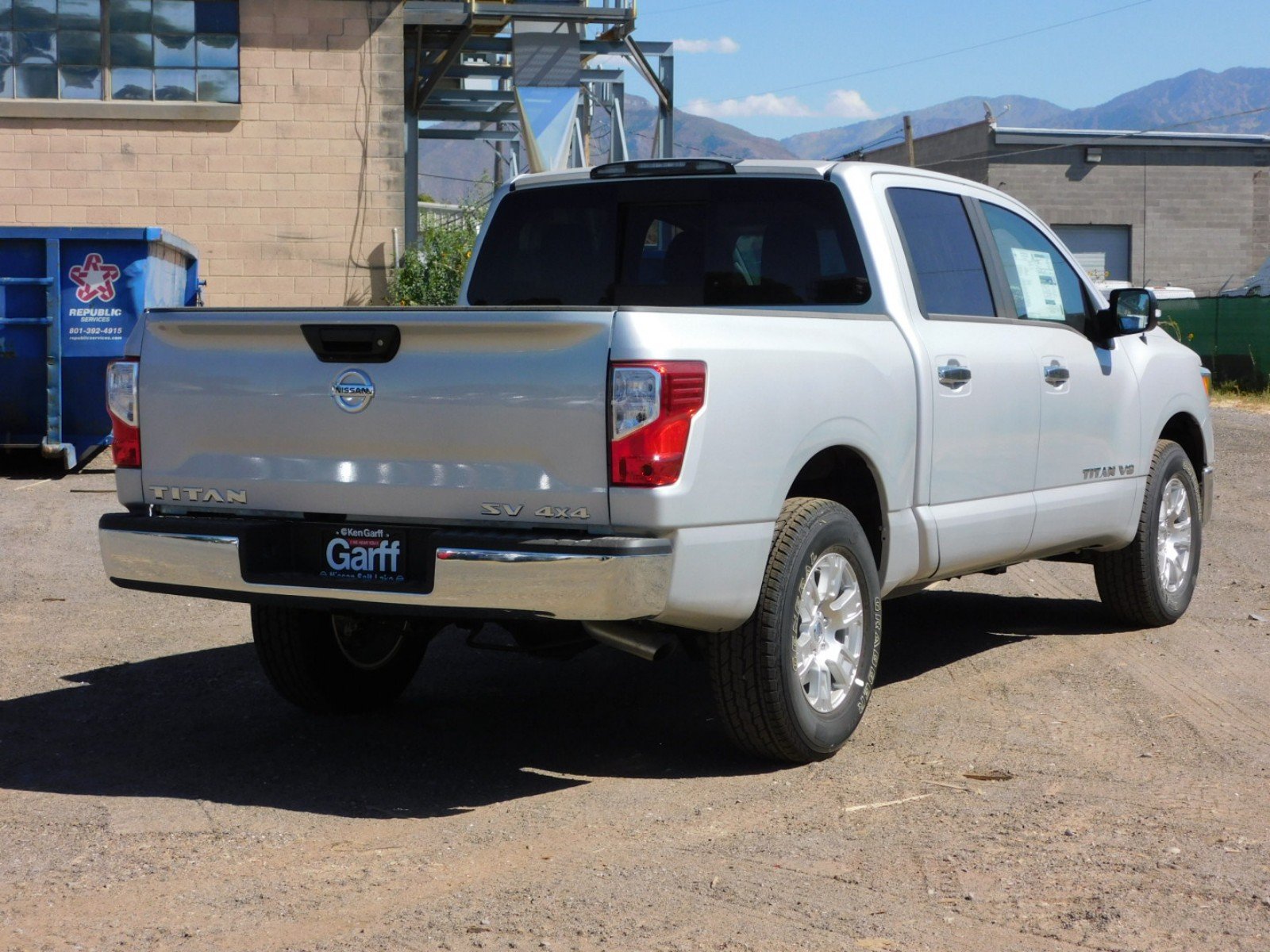 New 2018 Nissan Titan Sv Crew Cab Pickup In Salt Lake City 1n80810 Ken Garff Nissan Salt Lake 0127