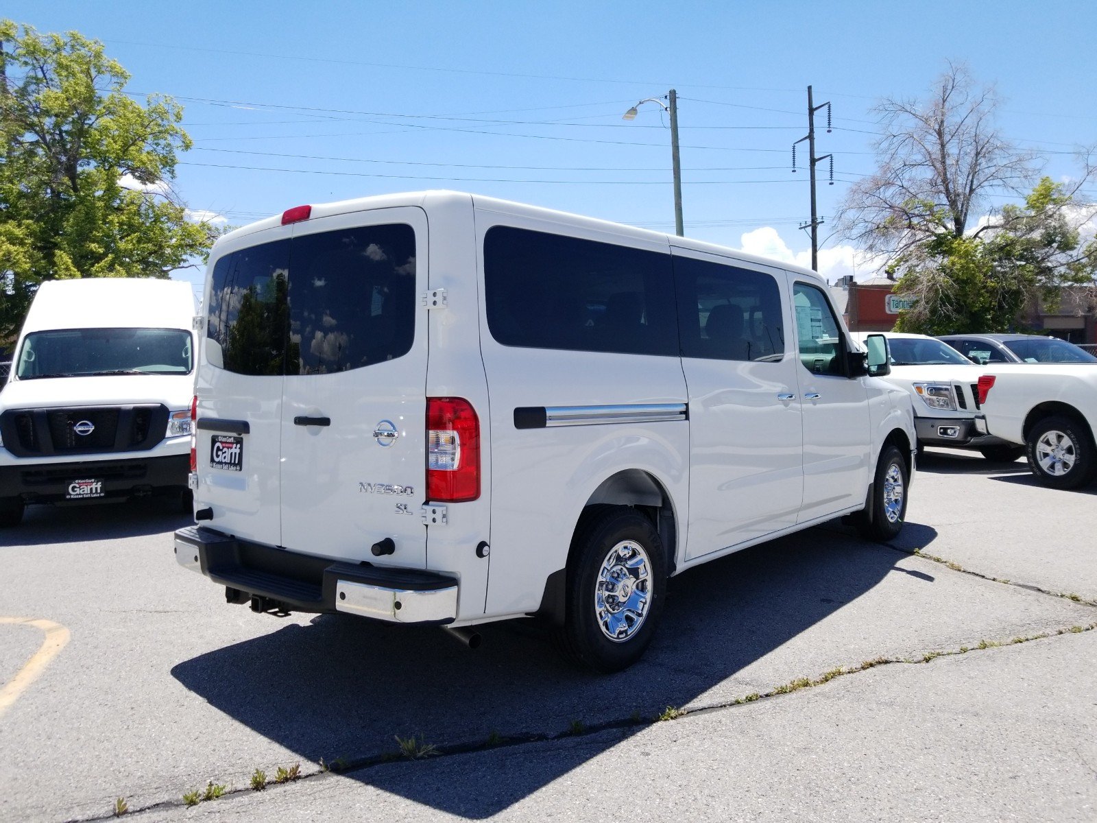 nissan passenger van nissan passenger van